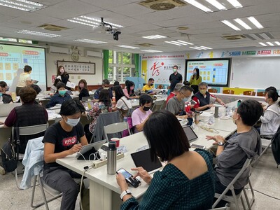 智慧學習跨域幸福課程領導人工作坊-111-10-25-1-中心學校林真真校長致詞與介