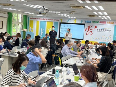 智慧學習跨域幸福課程領導人工作坊-111-11-22-1-吳順火聘督開場及介紹講師