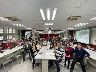 智慧學習跨域幸福課程領導人工作坊-112-01-10-4-大團照